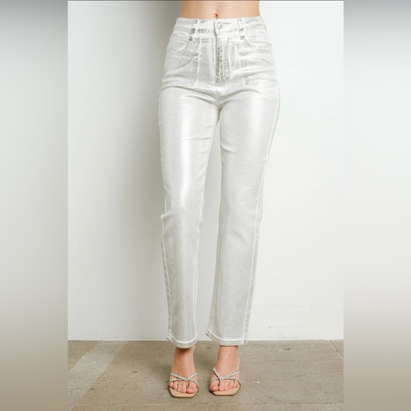 Pants - NWT Boutique Mabel Metallic High-Rise Stretch Jeans – White Silver Foil